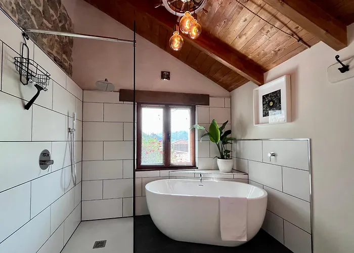 Casa Con Vistas A La Montana, Cerca A La Costa Entre Arriondas Y Ribadesella